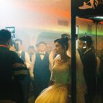 Gözde Mutluer Instagram – Bütün yıldan önüme ne geldiyse buraya yığma girişimim eleye eleye bu şekilde sonuçlandı. Asla seçemedim. Aslında arada buraya yüklesem böyle sıkışmazdım. Şimdi yeni yıla bir saat kala sıkıştım böyle neyse, sizi şöyle alalım başköşe ruhhallerim ruheşlerim🕺🏻 #2023  Herkese mutlu seneler! 🌼