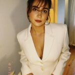 Gülsim Ali Instagram - Full white this night 🦢
