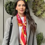 Gülsim Ali Instagram – Koşturmanın içinde çekilen fotoğraflar 🤭