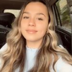 Gabby Barrett Instagram - A little Sunday reminder to soak up all the sweet moments 🤍