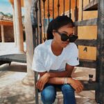 Gabby Douglas Instagram - 😜🤙