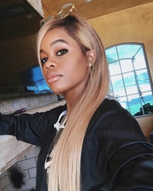 Gabby Douglas Instagram - sneak peak! new looks coming soon 👀💁🏽‍♀️👱🏽‍♀️