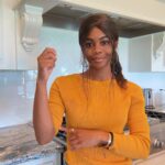 Gabby Douglas Instagram - #Ad #AbbottBeThe1Donor Hi guys! Your help is needed! There is a critical shortage of blood and plasma supply in the US right now. Did you know that one blood donation can save up to 3 lives? Help someone in your community by donating blood today! Go to BeThe1Donor.Abbott to find a place near you to donate blood and let’s help save lives 🤍