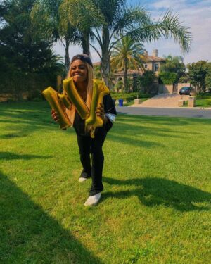 Gabby Douglas Instagram - awkwardly celebrating 1M on tiktok. love u guys
if you guys want to see some cool/intersting content. follow meh 😙