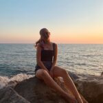 Gabby Petito Instagram - Made my favorite mango smoothie for breakfast, went on a nice little hike, had some sushi & watched the sunset before going home to some chocolate covered strawberries 🍓 what could be better than this #21 . And thank you everyone for all the birthday wishes! ♡