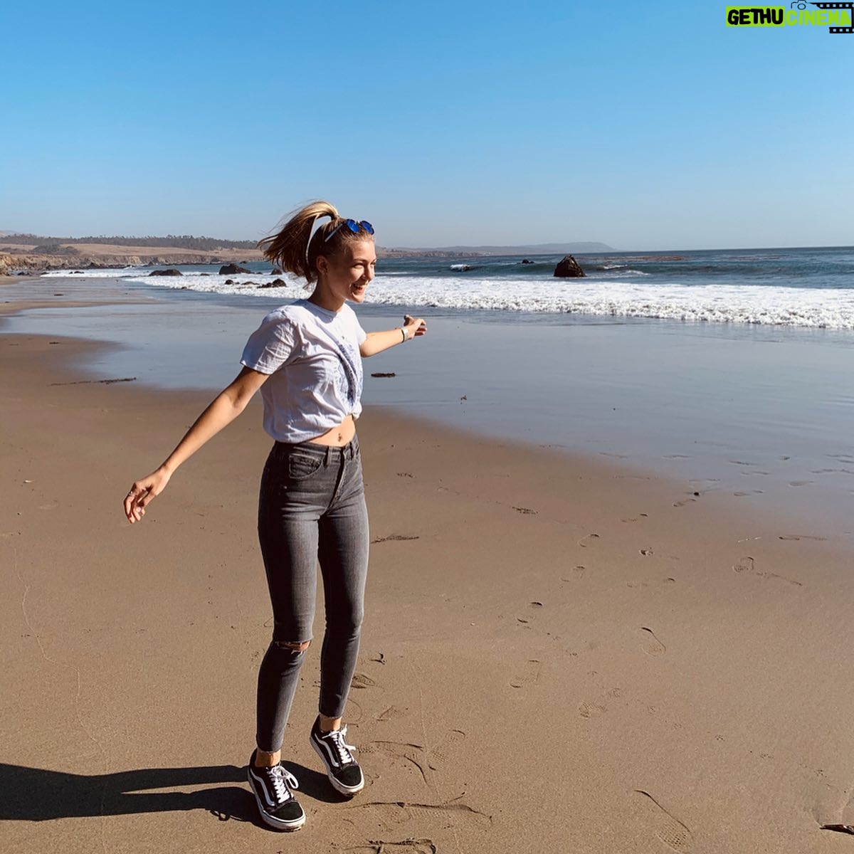 Gabby Petito Instagram - Driving across the county all the way to California & Oregon was an absolute dream, wish I was back running down the beach looking at the Pacific Ocean 🌊 . #californiaadventure #travel