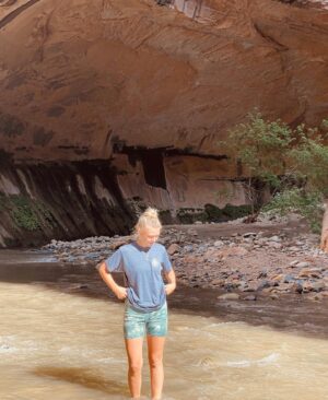 Gabby Petito Instagram - 🥥 @bizarre_design_ 
 𓆈
☀︎︎
.
#vanlife #zion #nomadlife #expeditionhappiness #vanlifemovement #vanlifediaries #vanlifeexplorers #usaroadtrip  #hikingadventures #dowhatyoulove