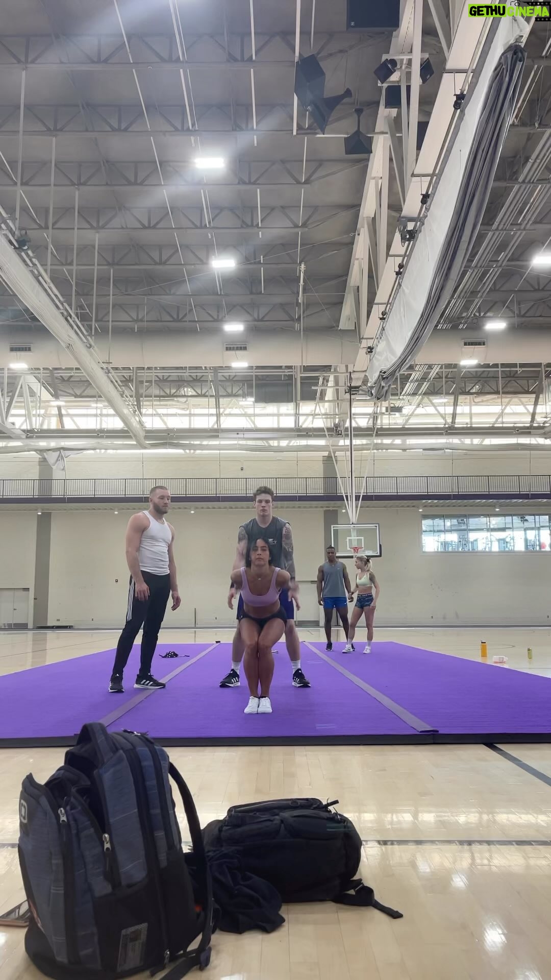 Gabi Butler Instagram - trust the process and keep grinding 🤍🙏🏽✨