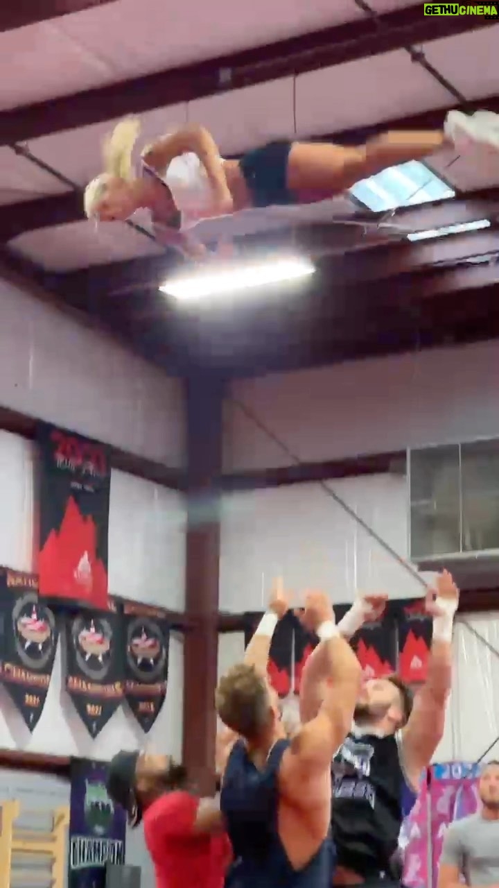 Gabi Butler Instagram - this summer is extra spicy 🌶️👏🏽😉🔥