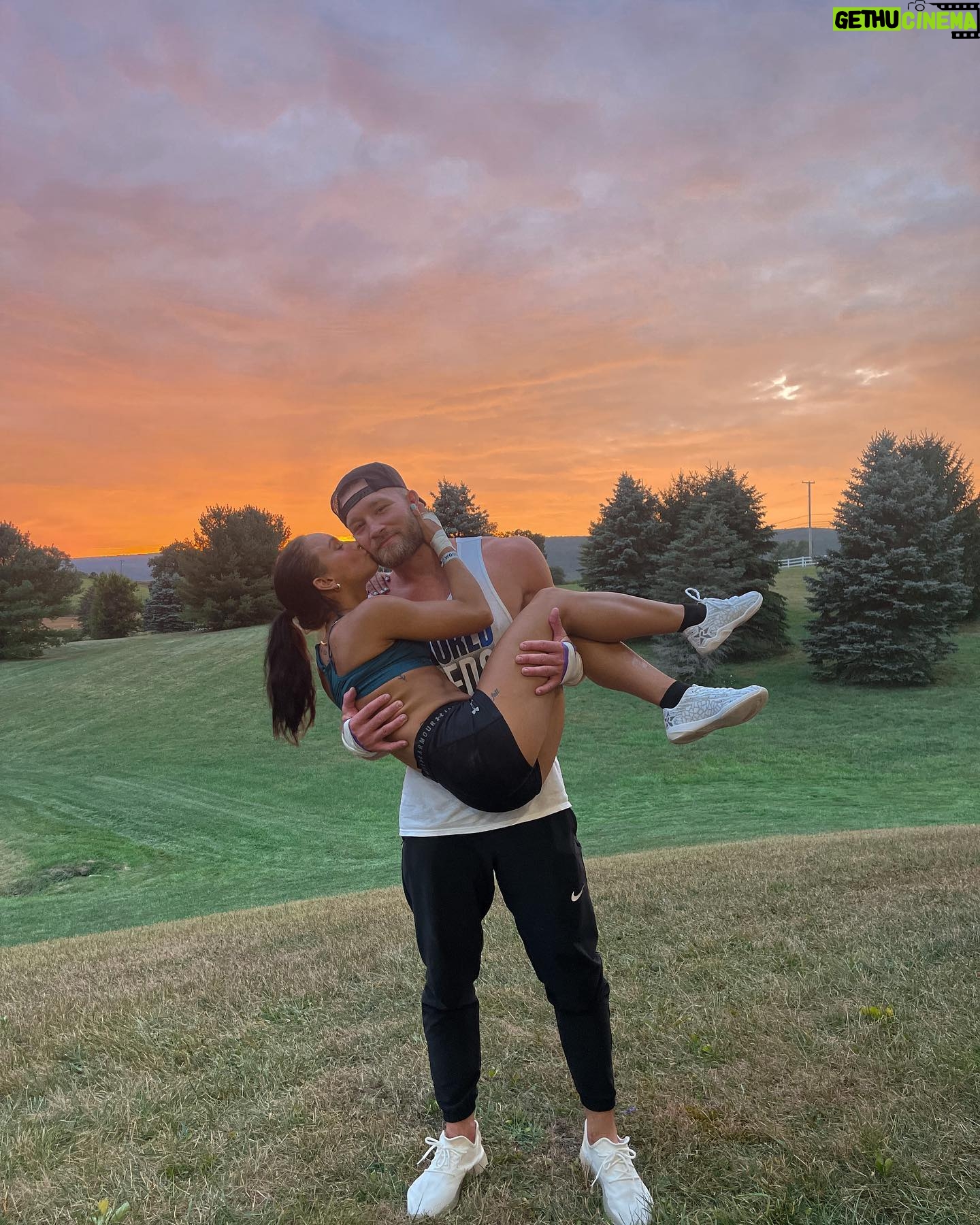 Gabi Butler Instagram - Pretty sunsets and being at my favorite place with my favorite people… can’t get any better than that 🌅😌 (swipe for a surprise) 😂