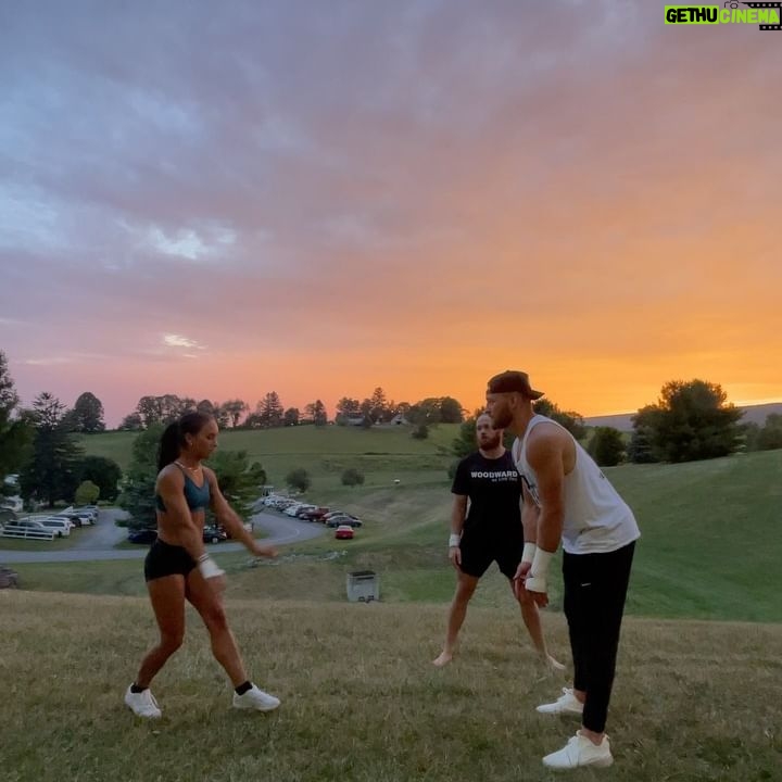 Gabi Butler Instagram - Pretty sunsets and being at my favorite place with my favorite people… can’t get any better than that 🌅😌 (swipe for a surprise) 😂