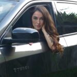 Gabi Melim Instagram - meus finais de tarde são muito mais lindos e iluminados depois que eu descobri o Turbi!! agora consigo sempre chegar nos meus compromissos na hora certa e, com muito mais praticidade e economia tendo um carro por assinatura. depois que eu assinei o Turbi tá bem mais fácil tirar do papel aquela viagem ou rolê que eu tava planejando há tempos, fazer minhas compras, levar o dimdim pra passear, e curtir um pôr do sol maravilhoso como esse! eu vou de Turbi e você? @vaideturbi #publi