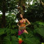 Gabi Melim Instagram - eu quero o gosto dum andar mais torto