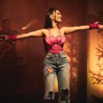 Gabi Melim Instagram - se vocês soubessem a força que tem a energia de vocês sobre o show... são josé vocês tavam tão entregues que o palco ficou parecendo casa 💖 brigaduuu foi muito lindo