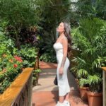 Gabi Melim Instagram - o álbum tá no processo de mixagem e eu tô curtindo os últimos dias de folga aqui nos 🇺🇸!!! louca pra voltar aos palcos e ansiosa pra compartilhar meu disco com vocês 🤍