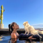Gabi Melim Instagram - do nada já tamo em dezembro 🌙
