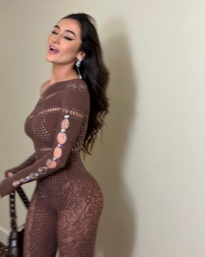 Gabi Melim Instagram - miami que luteee 💖 @anitta bday @poster__girl__official