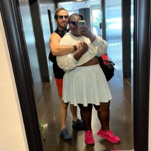 Gabourey Sidibe Instagram - Everyday is Arm Day!! 💪🏼💪🏼💪🏼💪🏼