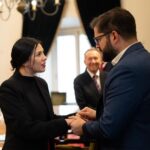 Gabriel Boric Instagram - Junto a los ministros Mario Marcel, @AElizaldes, @Nico_Grauv y la subsecretaria @MacarenaLobosPalacios tuve una fructífera reunión con las mesas directivas del Senado y la Cámara de Diputadas y Diputados, encabezadas por @SenadorJoseGarciaRuminot y @KarolCariolaOliva para avanzar en materia legislativa en torno a crecimiento económico, progreso social y responsabilidad fiscal.