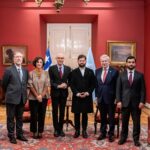 Gabriel Boric Instagram - Esta semana recibiremos en Chile a la Junta de Jefes Ejecutivos del Sistema de las Naciones Unidas y en su antesala, me reuní en La Moneda con el Alto Comisionado de @ONUDerechosHumanos, Volker Türk, encuentro en el que me acompañó el canciller @AlbertoVanKlaveren y el ministro (s) de Justicia, @JaimeGajardoFalcon.