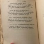 Gabriel Boric Instagram - Antes que termine el día, y en homenaje al natalicio de nuestra gran Gabriela Mistral, les comparto dos poemas de su desgarrador “Desolación” de 1922: Interrogaciones / Himno a un árbol Un abrazo