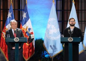Gabriel Boric Instagram - Bienvenido a nuestro país @AntonioGuterres y a todos los Jefes Ejecutivos de las Naciones Unidas. Es un honor para Chile ser el primer país latinoamericano escogido como sede de la reunión de los más altos representantes de la @ONU_es. 

Su visita es reflejo de la fructífera colaboración y compromiso de Chile con el Sistema de Naciones Unidas y, al mismo tiempo, del gran aporte que este organismo ha realizado a nuestro país.