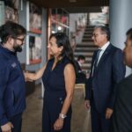 Gabriel Boric Instagram - Desde Los Andes sesionamos en un nuevo Gabinete Pro Crecimiento y Empleo junto a ministras y ministros, la delegada, @sofia.gonzco, el gobernador regional @rodrigomundaca2021 y representantes de empresas de la zona para revisar proyectos públicos y privados que son claves para la región, porque una de las prioridades del Gobierno, además de la seguridad ciudadana y social, es la recuperación de nuestra economía. En concreto, son 32 proyectos que esperamos destrabar en la Región de Valparaíso. Entre ellos, la optimización de la operación minera de Codelco Andina, el Hospital Provincial de Marga Marga, la reposición de los Cesfam en Putaendo y El Quisco, el Servicio Médico Legal en Quillota - La Calera, entre otros. También revisamos proyectos de infraestructura en educación, transporte y vivienda. Los índices positivos que hemos conocido en las últimas semanas, reafirman que el trabajo serio y responsable trae buenos resultados y este gabinete también es parte de ese trabajo y estoy seguro que Chile va a seguir creciendo más y mejor este 2024.