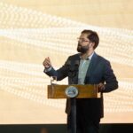 Gabriel Boric Instagram - Hoy en Cesco Week insistí en el compromiso que tenemos desde nuestro Gobierno en trabajar juntos por una industria minera más sostenible y de cara a la ciudadanía. Solo así vamos a seguir haciendo crecer a Chile por el bien de todas y todos sus habitantes!