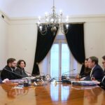 Gabriel Boric Instagram - El Programa de las Naciones Unidas para el Desarrollo (@PNUD) genera un tremendo aporte a nuestro país que se manifiesta en las históricas publicaciones del informe de Desarrollo Humano en Chile. Es un honor haber recibido hoy a su administrador Achim Steiner y a los altos mandos de las @NacionesUnidas que visitan nuestro país.