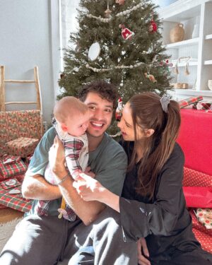Gabriel Conte Instagram - MERRY CHRISTMAS FROM THE CONTES ❤️