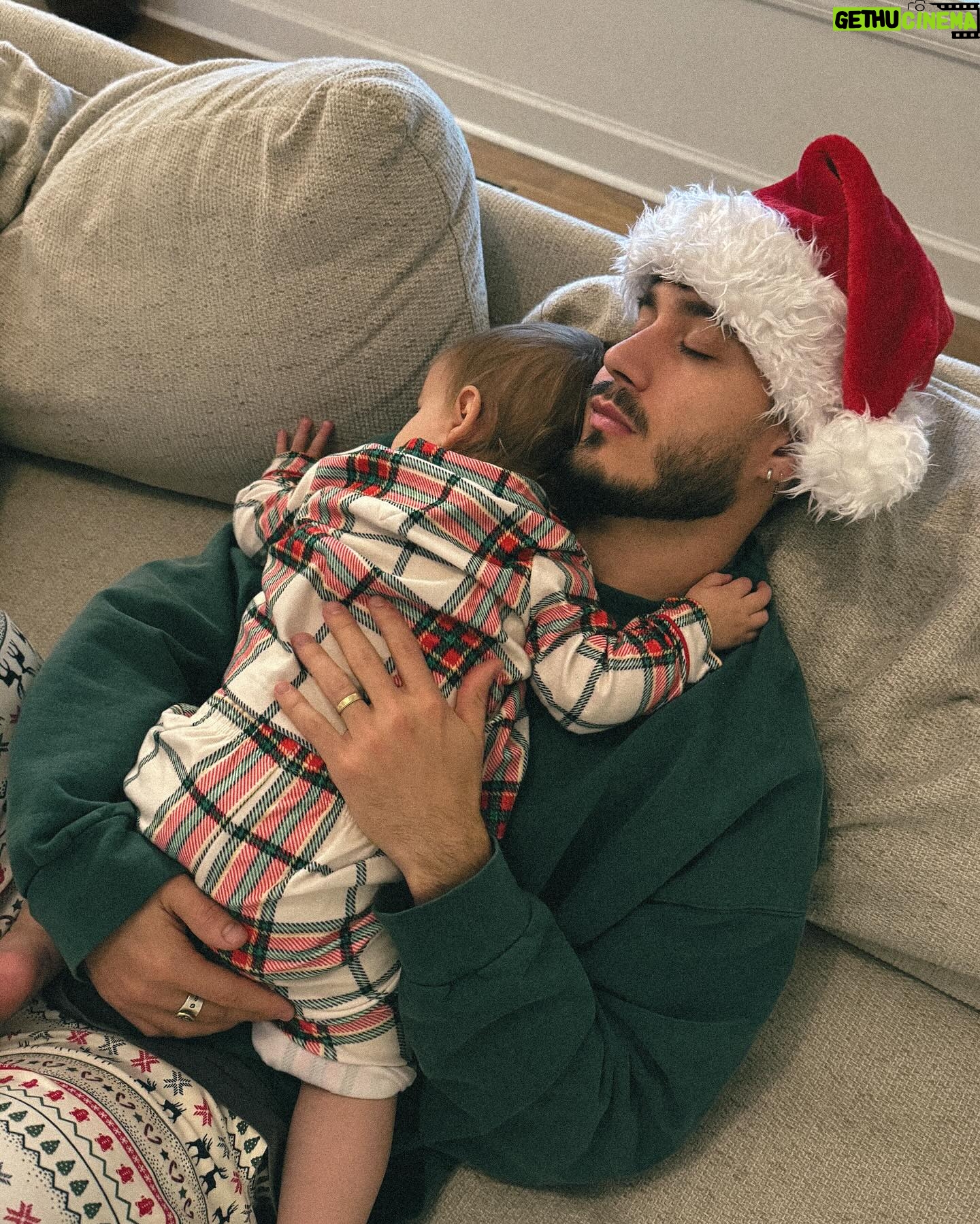 Gabriel Conte Instagram - MERRY CHRISTMAS!! From our family to yours ❤️ “And this will be a sign for you: you will find a baby wrapped in swaddling cloths and lying in a manger.” And suddenly there was with the angel a multitude of the heavenly host praising God and saying, “Glory to God in the highest, and on earth peace among those with whom he is pleased!” -Luke 2:12-14