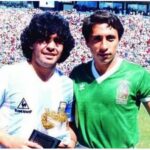 Gabriel Montiel Instagram – Refuerzo bomba!!!! El anotador del considerado mejor gol en la historia de todos los mundiales se integra hoy al #PelucheCaligar: Él es #ManuelNegrete que con su experiencia y carisma refuerza al equipo más querido de México para el partido que va por el honor de las ligas ante Pío! Nos vemos en el estadio Azteca a las 3 de la tarde!!!!