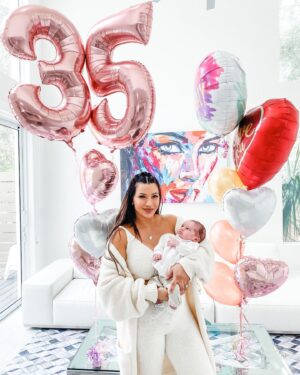 Gabriela Castrovinci Instagram - Best Bday Ever just because is the first of many birthdays with my son🎈I still can’t believe I’m a mother 👩🏽‍🍼#happy35thbirthday