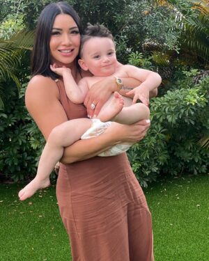 Gabriela Castrovinci Instagram - Time flies 😩 #17monthsold