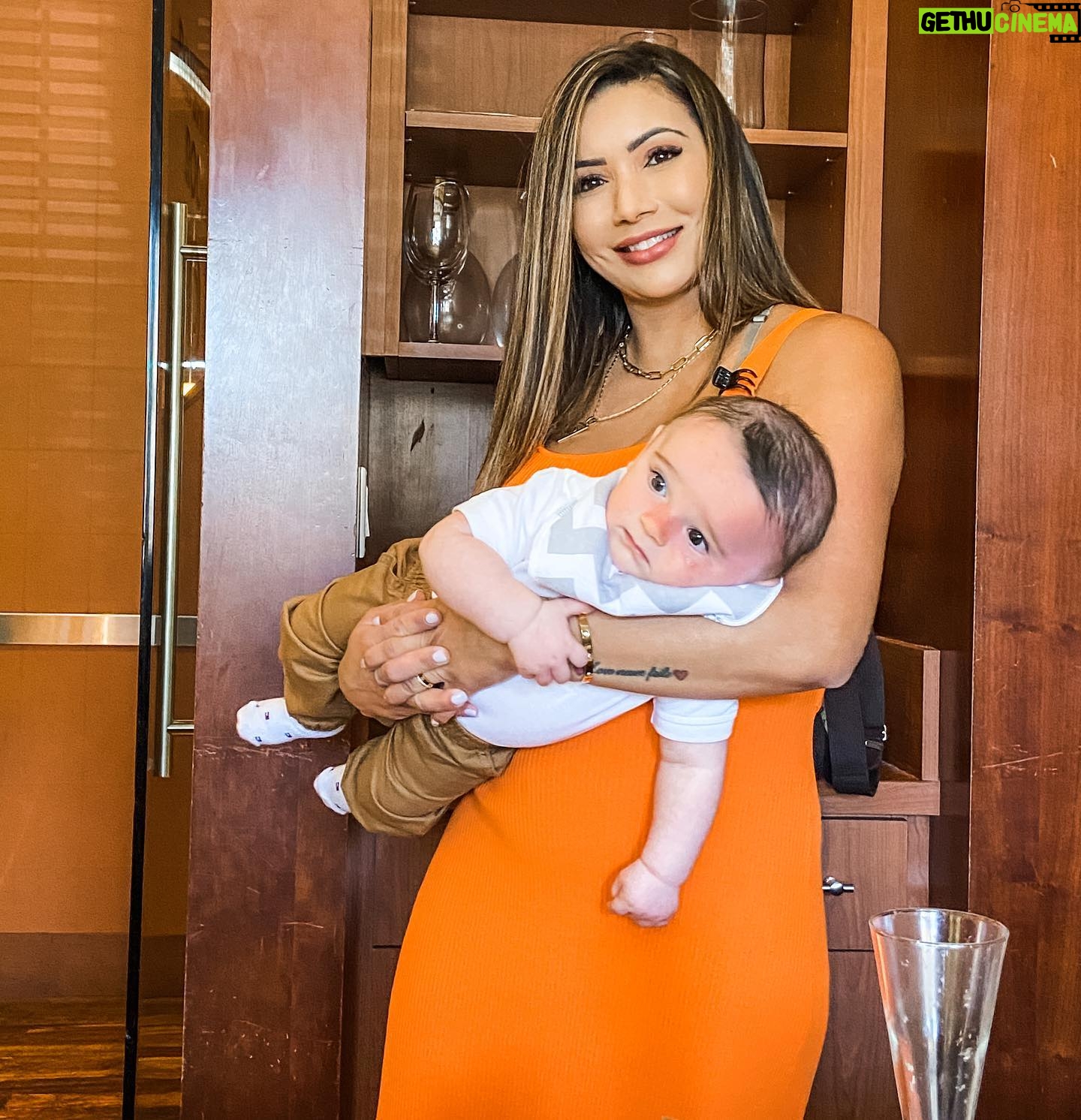 Gabriela Castrovinci - 22.4K Likes - The first of many Mother’s Day 🤱🏻