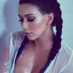 Gabriela Castrovinci Instagram – #MotivationMonday “Tough times never last but tough people do.” Comment 👍🏽 for yes if you agree 🙏🏽💋