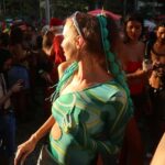 Gabriela Fadel Instagram - Esse leque não sobreviveu nem ao primeiro dia de carnaval
