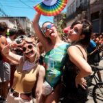 Gabriela Fadel Instagram - Esse leque não sobreviveu nem ao primeiro dia de carnaval
