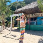 Gabriela Fadel Instagram - Amando muito cada segundo de Pipa ☀️@letspipa