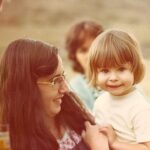 Gabriela Platas Instagram - Sus mamás son hermosas pero la mía además de eso, es la más cool de todas!!! #felizdiamama #felizdiadelamadre #diadelamadre