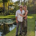 Gabriela Platas Instagram - Hace muchos años, el perro que más he amado me llevó a ti. Y hace 6 años empezaste a enseñarme la felicidad de un amor como siempre lo había imaginado: honesto, protector, sencillo, leal, feliz y divertido (aunque lo disimules con tu #Caradepiedraconojos). Eras mi sueño desde siempre, y hoy se cumplen 6 años de que vivo agradecida de estar a tu lado. Te amo. 🤍