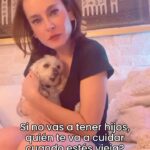 Gabriela Platas Instagram - Sus preguntas todas chafas ¡Es obvioooo! 🖤🖤🖤 #Federicomailof #meme #memepage #perro #perrofeliz