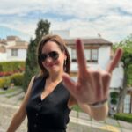 Gabriela Platas Instagram - Si no lo van a dar todo, mejor nadota! ¡Sean felices! 🤘🏻