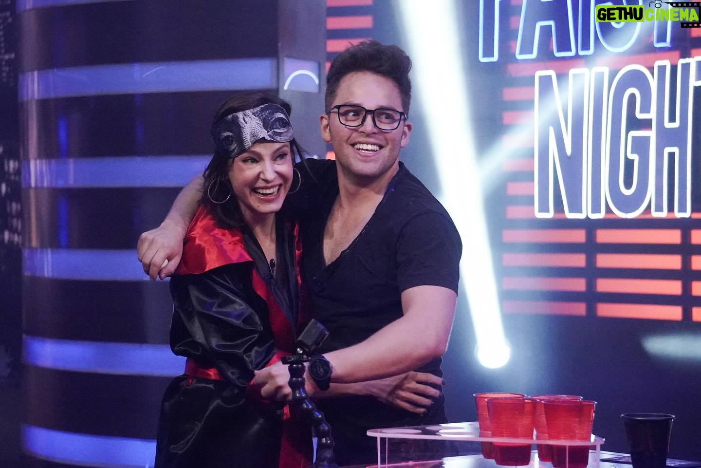Gabriela Platas Instagram - ¡Fusión! 🔄 El día que hagan el duelo de baile, ese día sí ganaremos ¿verdad @yuremrojas? #FaisyNights