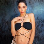 Gabriela Sari Instagram - Estación favorita V E R A N O🐬☀️💦🌈 🖤 @companiadelsol 🖤