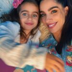 Gabriela Sari Instagram – Antes de nacer estabas unida a mi, a través de un cordón mágico! ✨Que transportó durante 9 meses todos los alimentos y el oxígeno q necesitabas para crecer y desarrollarte 💜
@matercell nos acompaña desde su nacimiento y para toda la vida dándonos acceso a la medicina regenerativa del presente y futuro 🙌
Hace poco nos hicieron llegar un regalo para poder compartir con ella la historia de nuestra decisión sobre guardar sus células madre. Deslizá el carrusel para ver el hermoso regalo. 
🥰Gracias por darnos un momento de lectura en familia
Con @rulo decidimos que íbamos a guardarlas para vos  bebita linda @donnasoy ♾
Gracias por protegernos siempre @matercell 
Www.matercell.com