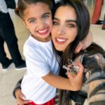 Gabriela Sari Instagram - Estoy derretida 🫠 Hoy último Concert de Jardín ♥️ Donna k5🐧 Mucha emoción verte crecer así. Me convertís en la mamá más feliz del planeta cuando te veo sonreír así 😍Te amo teamO Te Amoooo
