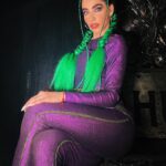 Gabriela Sari Instagram - Pa que me invitan si saben cómo me pongo 💚💜💚💜💚 Que les pareció ?! Lo que me divertí siendo Joker por un rato Look @somosode Pelo @maguistyle_ Shoes @justaosadia