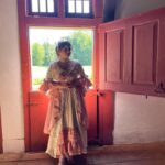 Gabriella Pizzolo Instagram - on set in the 90s… the 1790s!