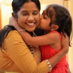 Gabriella Sellus Instagram – Oru deivam thantha poove ❤️

சுந்தரி | திங்கள் – சனி | 7 PM

#SunTV #Sundari #SundariOnSunTV #Serials #TamilSerials #SunDigital
